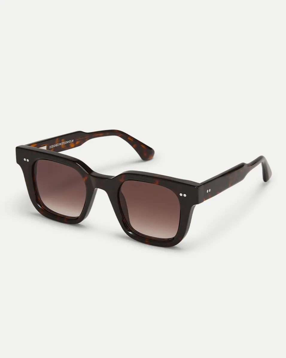 Shop Veronica Beard 04 Sunglasses in Tortoise